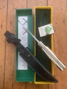 Puma Knife: Puma 1987 Jagdnicker Knife with Stag Handle & Green & Yellow Box