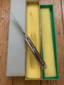 Puma Knife: Puma Mint Rare 1969 'STOCK' 3 blade Knife with Dark Brown Jigged Bone Handle and Box #96744