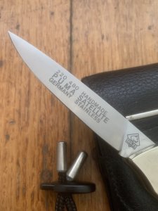 Puma Knife: Puma 1992 SATELLITE Folding Knife & SHEAFFER Pen Gentlemen's Set with Leather Pouch