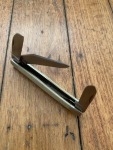 Puma Knife: Puma Original Stockman Knife with Faux Bone Handle And Scrimshawed Duck