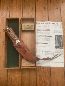 Puma Knife: 1966 Puma Skinner with Stag Antler Handle & Original Wooden Box  & Paperwork