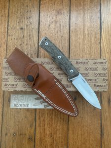 LionSTEEL Italy. Model B35 CVG Green Canvas Micarta Handle with Leather Sheath