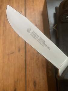 Puma Knife: Puma 13 6397 Hunters Pal Fixed Blade Knife with Kraton Handle