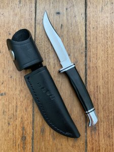 Buck Knife: Buck 1995 Woodsman 102 with Black Phenolic Handle & Leather Sheath