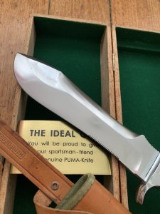 Puma Knife: Puma Pre-64 Rare White Hunter with Stag in Original Sheath & Wooden Box