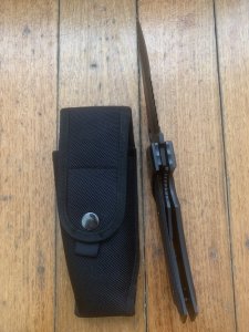 KNIGHT'S ARMAMENT SK-02 Large Black Part Serrated Folding Knife with Black Pouch