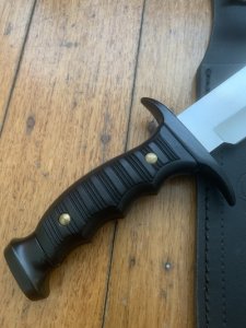 Muela Knife: Muela Big Bowie with Black Handle & Black Leather Sheath
