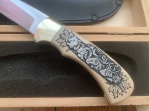 Puma Knife: Puma 1990 American Wildlife Collection 4 star Fixed Blade Knife with White Micarta Handle Original Box and matching Warranty #025/400