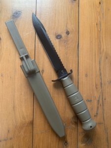 GLOCK Original Austrian Made FLAT DARK EARTH Saw Back Field Knife with Polymer Scabbard