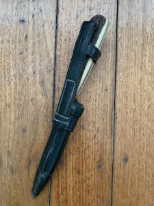 Puma Knife: Pre-64 'USED' 3596 GNICKER Knife with Stag Handle In Original Forest Green Sheath