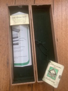 Puma Knife: Puma Pre-64 Original Puma SEA HUNTER Wooden Box with Correct Paperwork