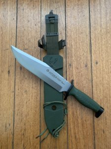Aitor OSO NEGRO Tactical Bowie Combat Knife in Polymer Sheath