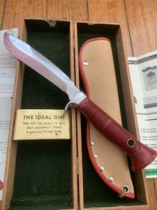 Puma Knife: Puma Original 1987 SEA HUNTER 17 6363 in Original Sheath and Matching Wooden Box