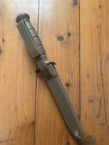 GLOCK Original Austrian Made FLAT DARK EARTH Saw Back Field Knife with Polymer Scabbard