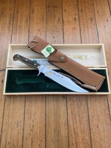 Puma Knife: 1982 Puma Big Big Bowie knife with Stag Antler Handle in original Wooden Box & Warranty