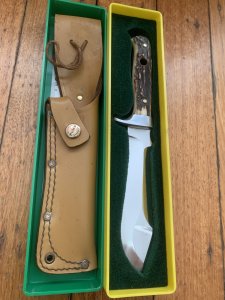 Puma Knife: Puma Original 1993 White Hunter II 116374 in original Box sheath & Paperwork 188/200