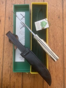 Puma Knife: Puma 1987 Jagdnicker Knife with Stag Handle & Green & Yellow Box
