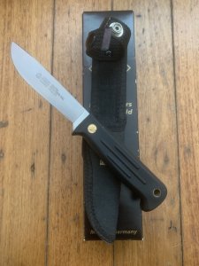 Puma Knife: Puma 13 6397 Hunters Pal Fixed Blade Knife with Kraton Handle