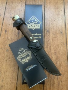 Puma Knife: Puma Jagdnicker nach Frevert 3587 Knife with Walnut Wood Handle