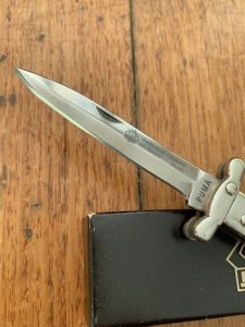 Puma Knife: Puma 2004-1 Small Medici Lock back Knife with Rosewood Handle
