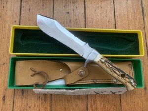 Puma Knife: Puma Original 1993 White Hunter II 116374 in original Box sheath & Paperwork 188/200