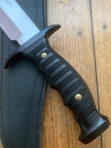Muela Knife: Muela Big Bowie with Black Handle & Black Leather Sheath