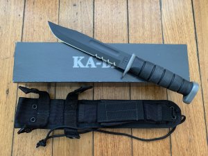 Ka-Bar Knife: Kabar D2 Extreme Combat Serrated Blade Utility Knife with Kydex Sheath