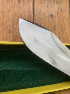 Puma Knife: Puma Original 1993 White Hunter II 116374 in original Box sheath & Paperwork 188/200