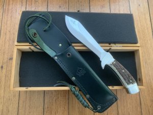 Puma Knife: Puma Rüdemann 40 with Black Micarta Handle in Sheath & Custom Wooden Box