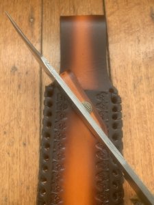 Damascus Knife: Damascus Western Alamo Bowie with Walnut Handle