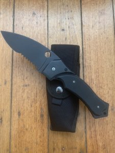 KNIGHT'S ARMAMENT SK-02 Large Black Part Serrated Folding Knife with Black Pouch