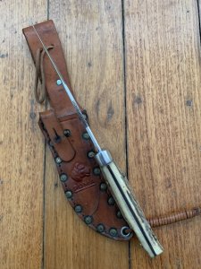 Puma Knife: Puma 6394 Original 1969 Hunters Companion in original sheath