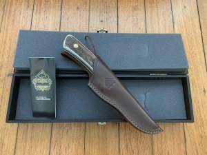 Puma Knife: Puma Limited Edition 113598 Model Rotwildmesser Handmade Knife with Stag Antler Handle
