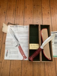 Puma Knife: Puma Original 1987 SEA HUNTER 17 6363 in Original Sheath and Matching Wooden Box