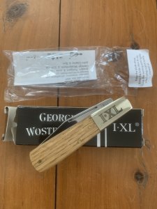 George Wostenholm IXL Sheffield made Barlow Oak Handled Pocket knife in original box
