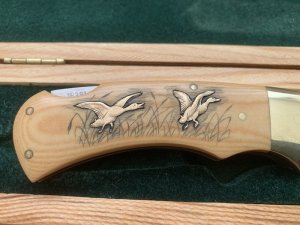 Puma Knife: Puma Original Puma 715 4 Star Dog & Duck Scene Folding Lock Blade Knife with Presentation Box