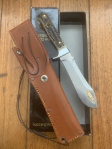 Puma Knife: Puma Original 1998 White Hunter 116374 in original Box sheath #32891