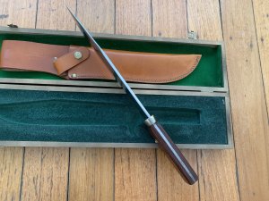 Puma Knife: 1985 Puma Big Big Bowie knife with Wooden Handle in original Wooden Box