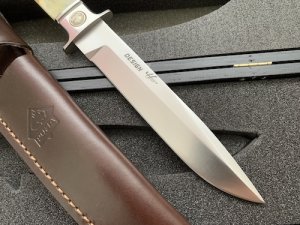 Puma Knife: 2008 Puma Rare German Cougar Stag Antler Knife in Original Wooden Box