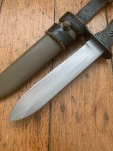 Puma Knife: Puma Original 1983 6379 Bundeswehr Military (Civilian) Knife in original metal sheath