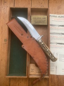 Puma Knife: 1966 Puma Skinner with Stag Antler Handle & Original Wooden Box  & Paperwork