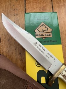 Puma SGB Knife: Puma SGB Commando Stag Outdoorsman Bowie & White Tail Folder Combo