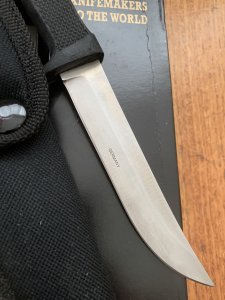 Puma Knife: Puma 13 6382 Trail Guide Fixed Blade Knife with Krayton Handle