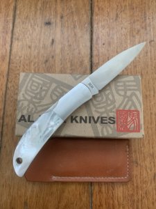 Al Mar Japan E1002P HAWK White Pearl Gentlemen's Knife in original Pouch and Box