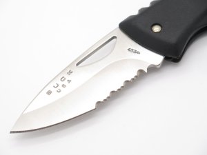 Buck Knife: 2007 Buck Juno Part Serrated Blade Lock Knife in ClamPack