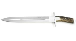 Puma Knife: Puma IP El Perro Boar & Deer Hunter with Stag Antler Handle