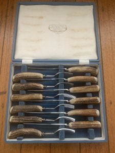 ASHBERRY Sheffield England 1930's-50's 12 Piece Stag Handled Knife & Fork Set.