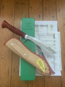Puma Knife: Puma Original 1987 SEA HUNTER 17 6363 in Original Sheath and Box #21781