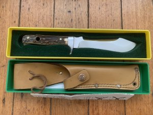 Puma Knife: Puma Original 1993 White Hunter II 116374 in original Box sheath & Paperwork 188/200