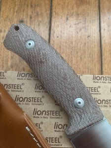 LionSTEEL Italy. Model M3 CVN Natural Canvas Micarta Handle with Leather Sheath